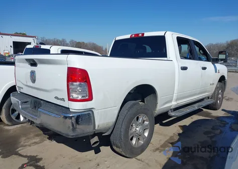 2024 Ram 2500 Big Horn 4X4 6'4 Box z USA, uszkodzony, nr VIN 3C6UR5DLXRG106027